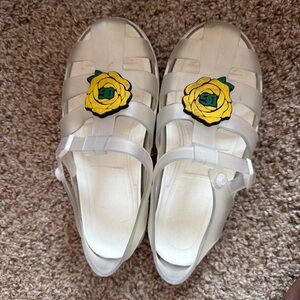 Kids White Jelly Sandals with Yellow Rose